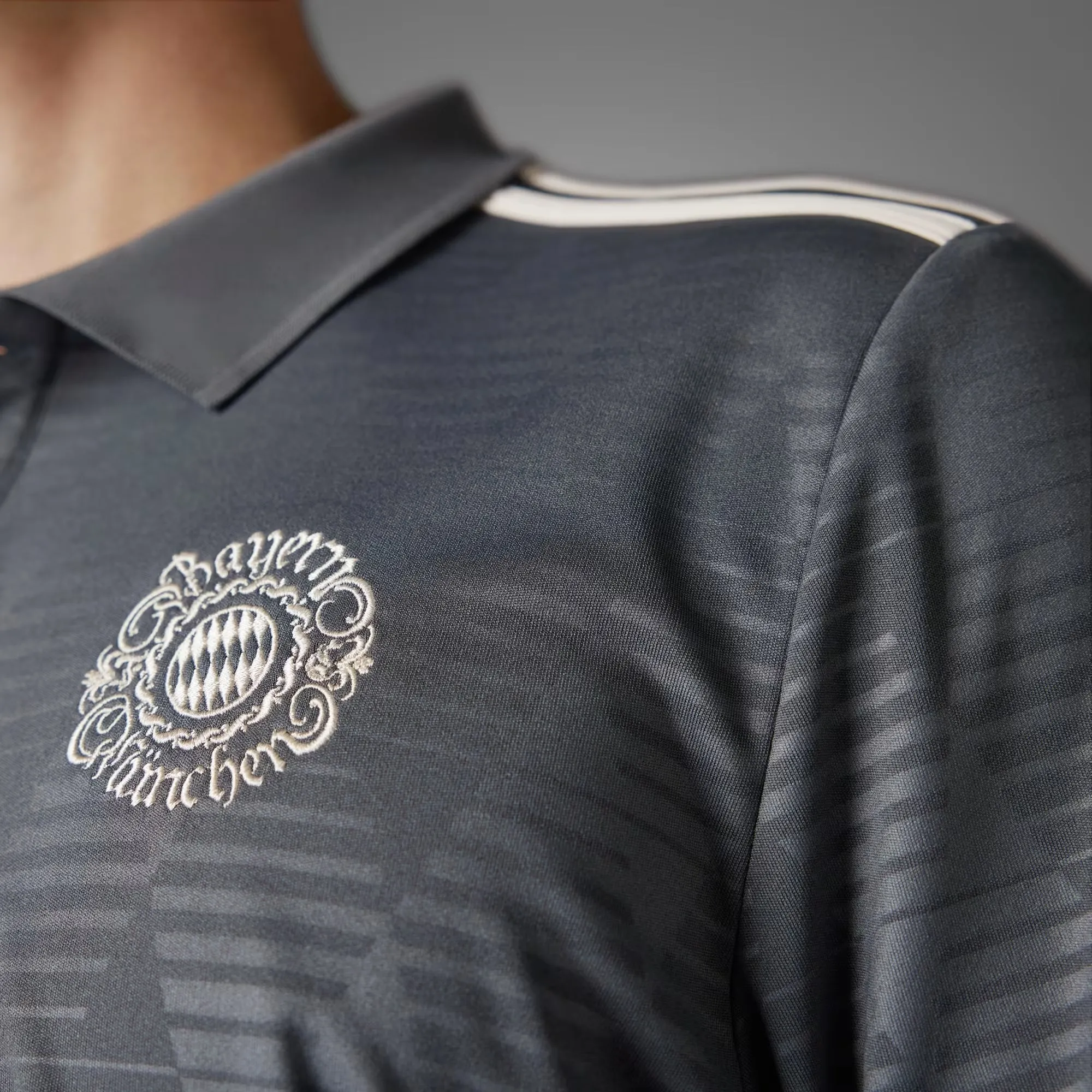 Bayern Munich 24/25 Wiesn Football Shirt