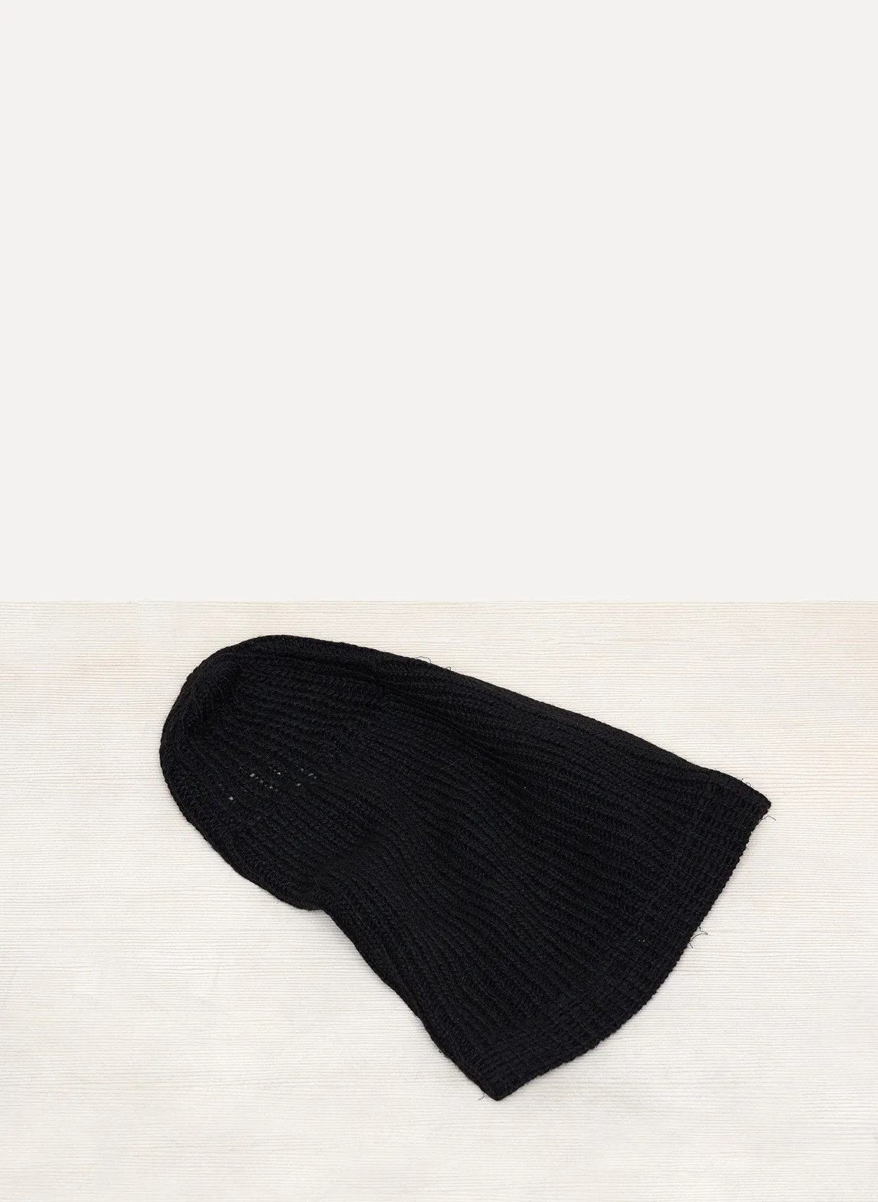 Black Merino Hemp Mele Merichan Beanie