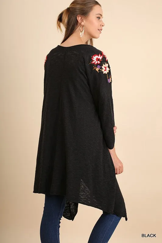 Floral Embroidered Kimono