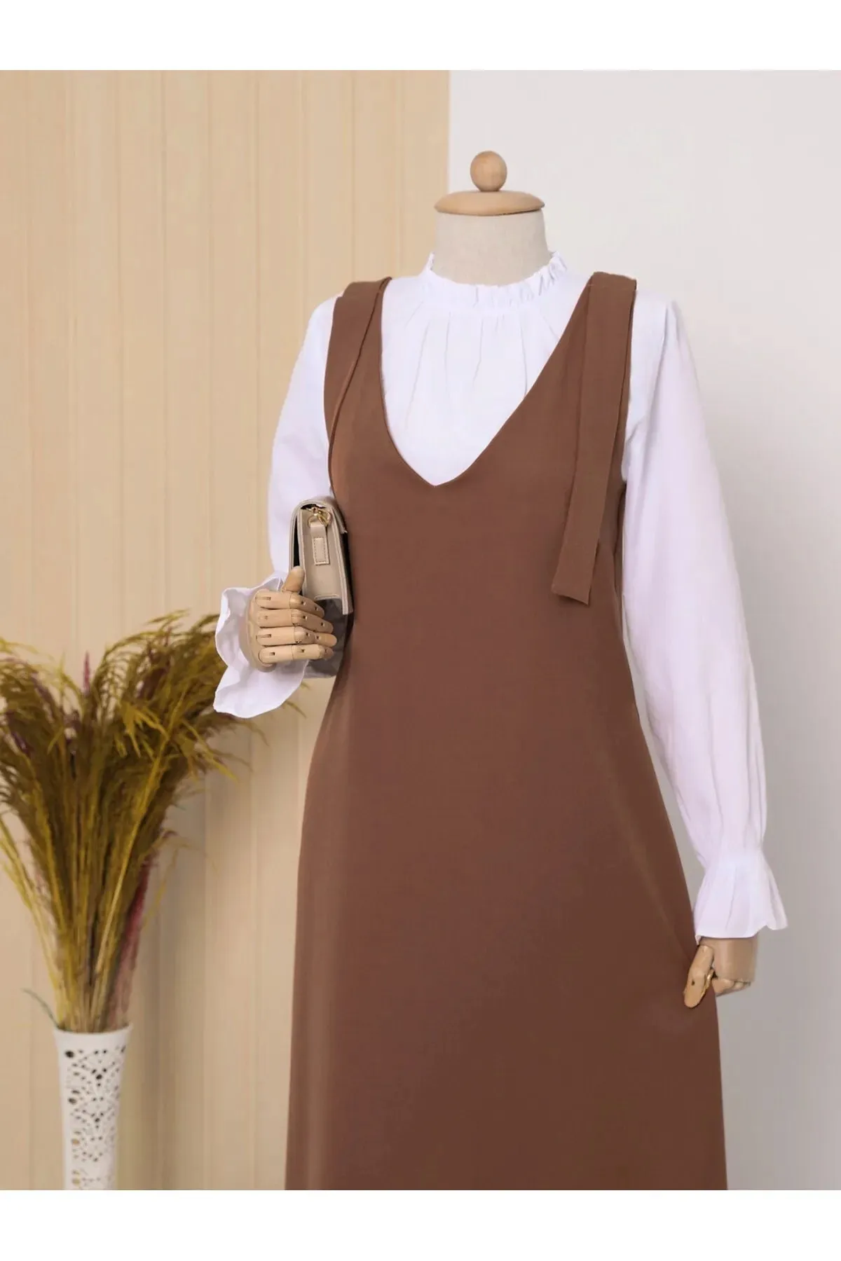 Hijabaya Long Gilet With Tied Shoulders Hijab