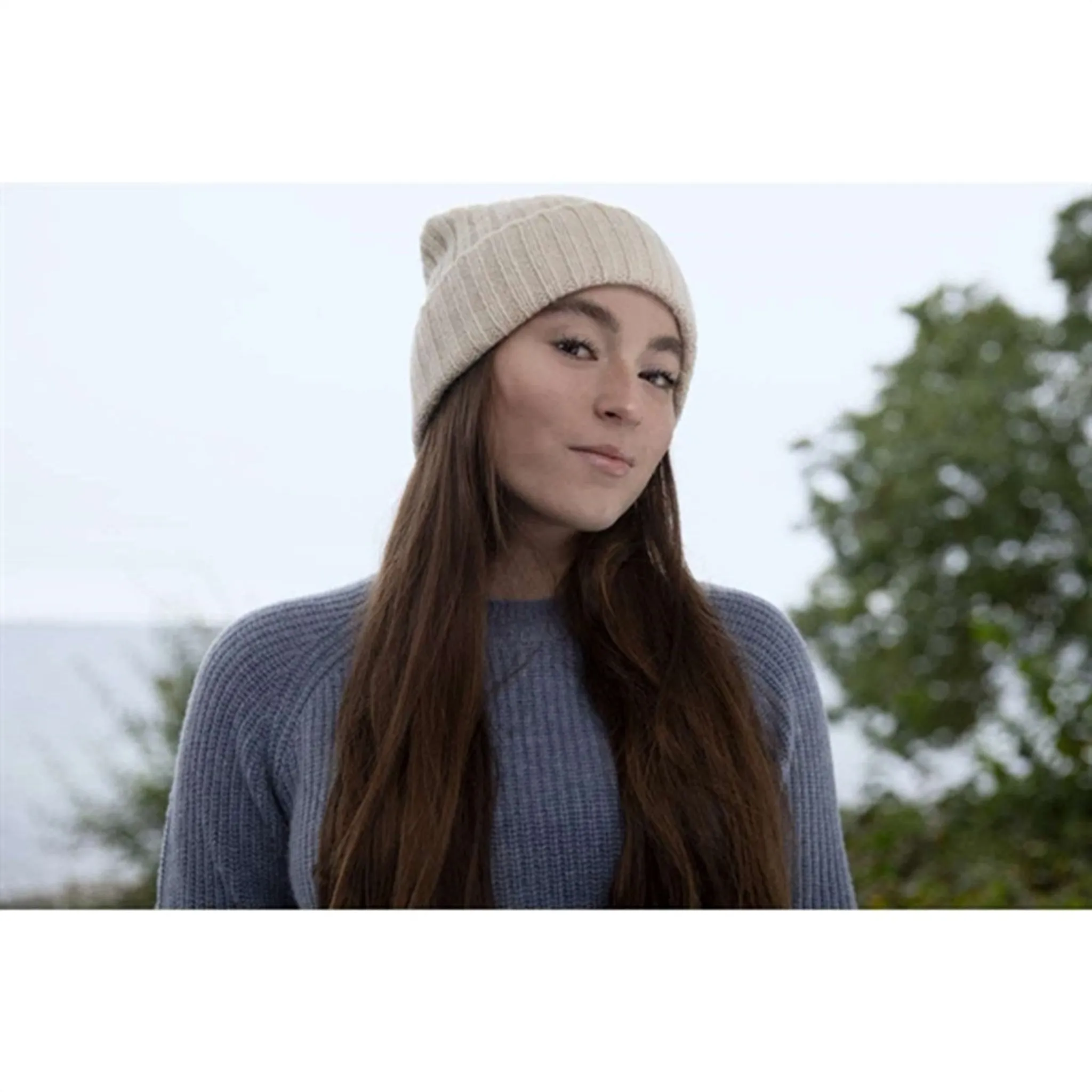 HOLMM White Scott Beanie Knit Hat