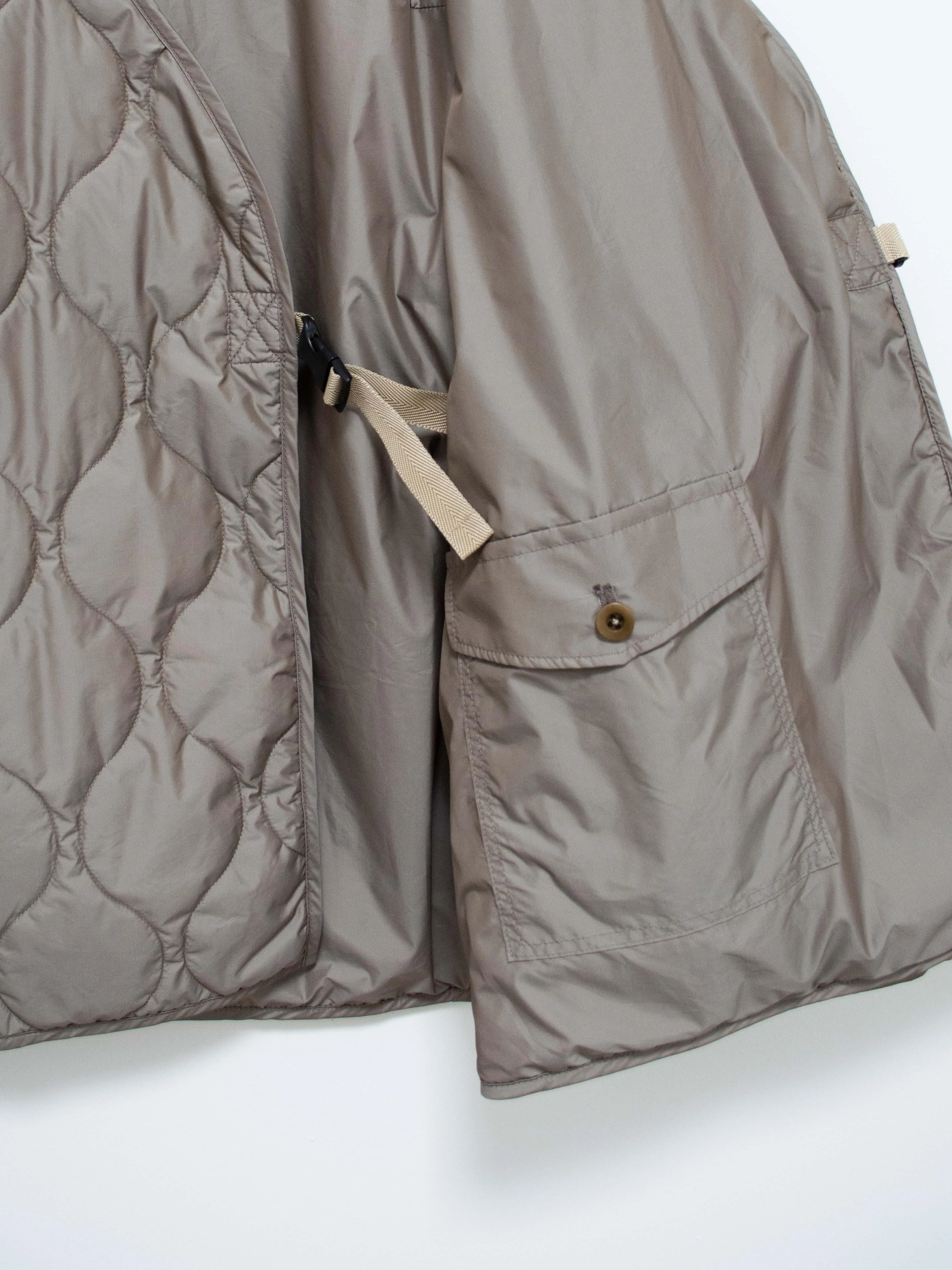 Lightweight Taffeta Quilted Liner Buckle Jacket - Greige