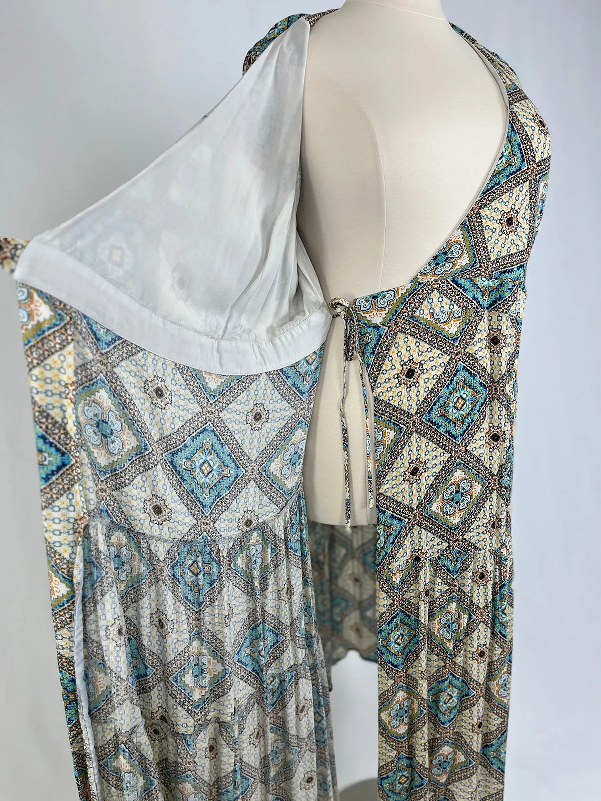 Skies Are Blue Size 2X (22) Cream Patchwork Bohemian Dress