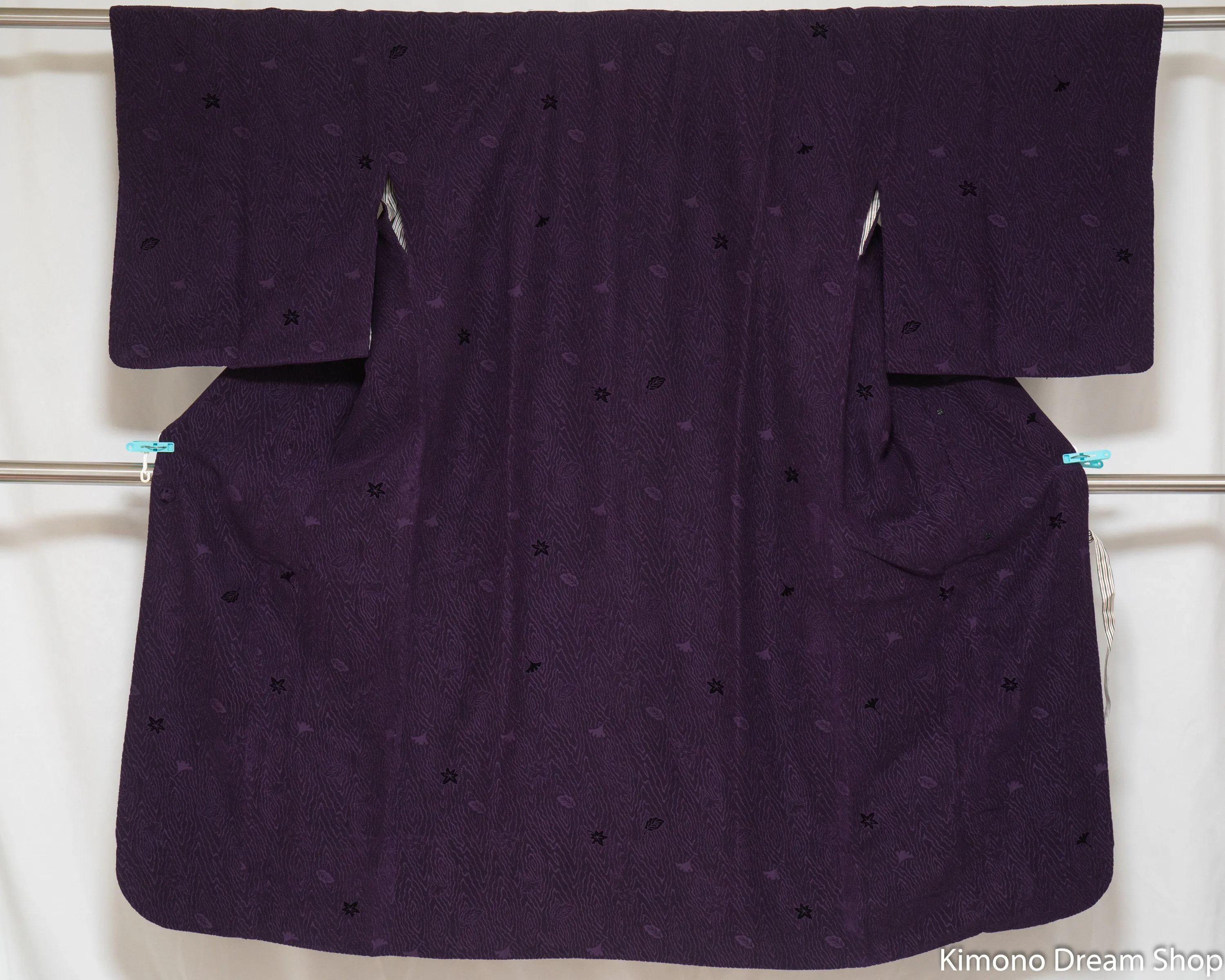 Vintage Long Haori with Pocket - Traditional Silk Purple Kimono Jacket - Japanese Clothing Textured Fabric